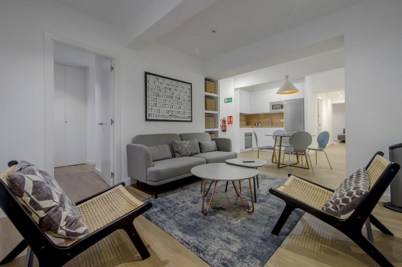 Nuevo Piso Para 7 En El Corazon Del Rastro/Madrid Eksteriør billede