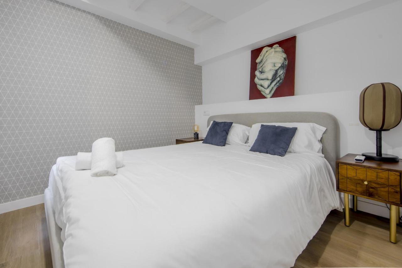 Nuevo Piso Para 7 En El Corazon Del Rastro/Madrid Eksteriør billede